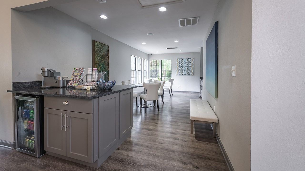 Eclipse Apartments - Photo 3 of 28