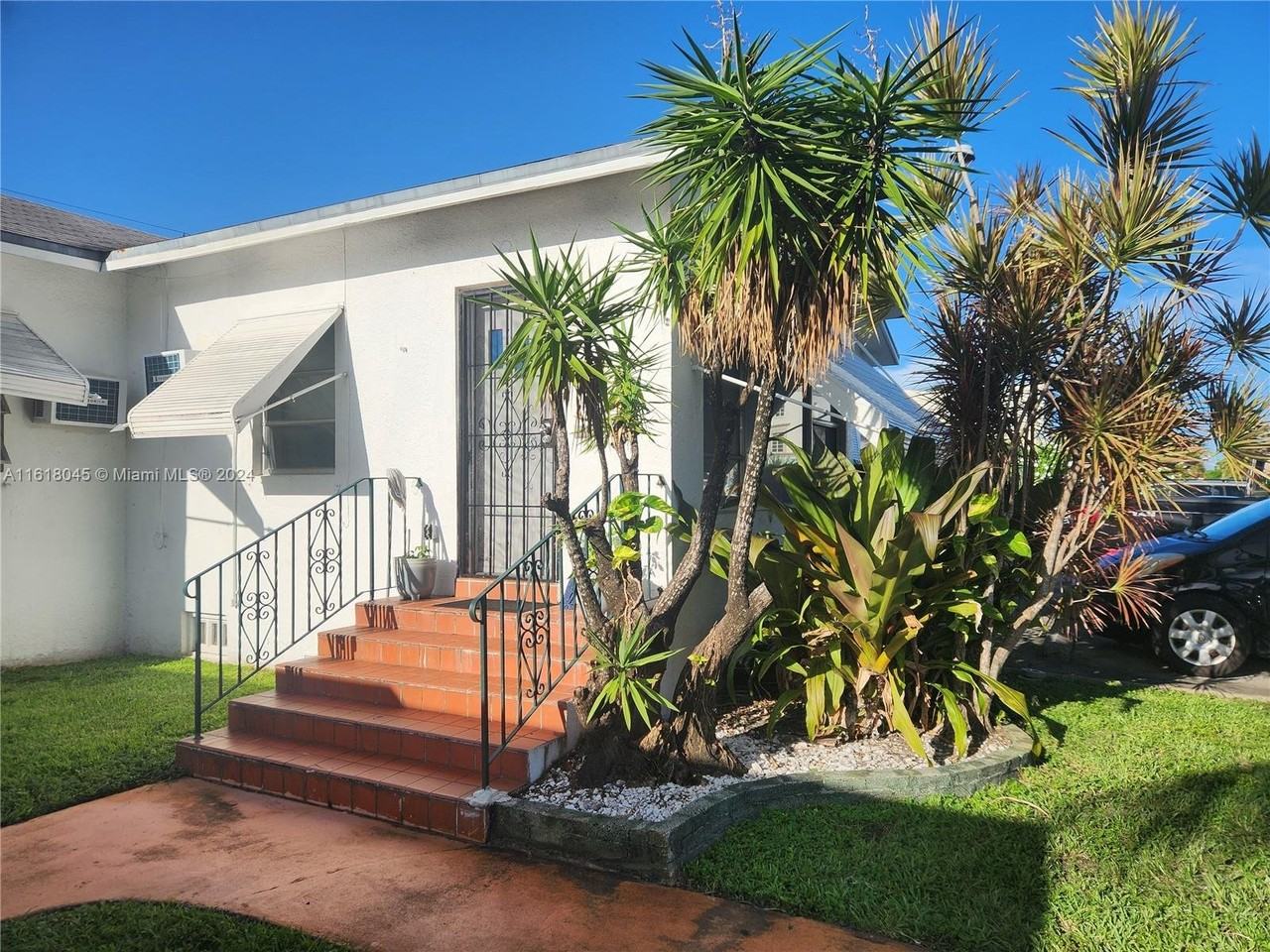 1825 Lincoln St #1-7