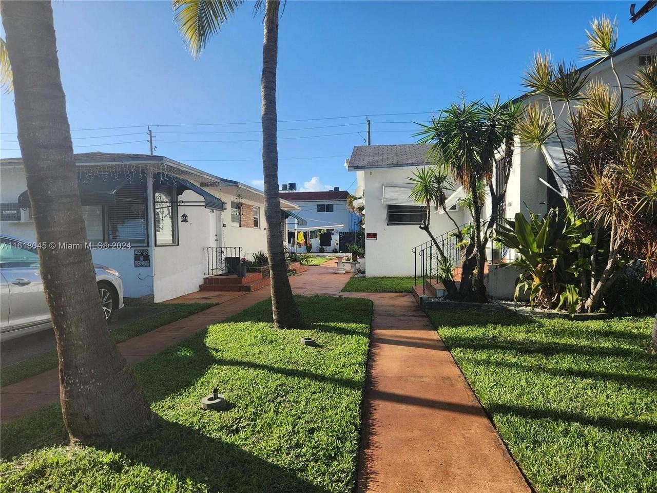 1825 Lincoln St #1-7 - Photo 3 of 8