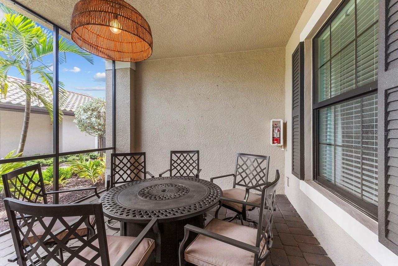 5721 Palmer Cir #103 - Photo 6 of 50