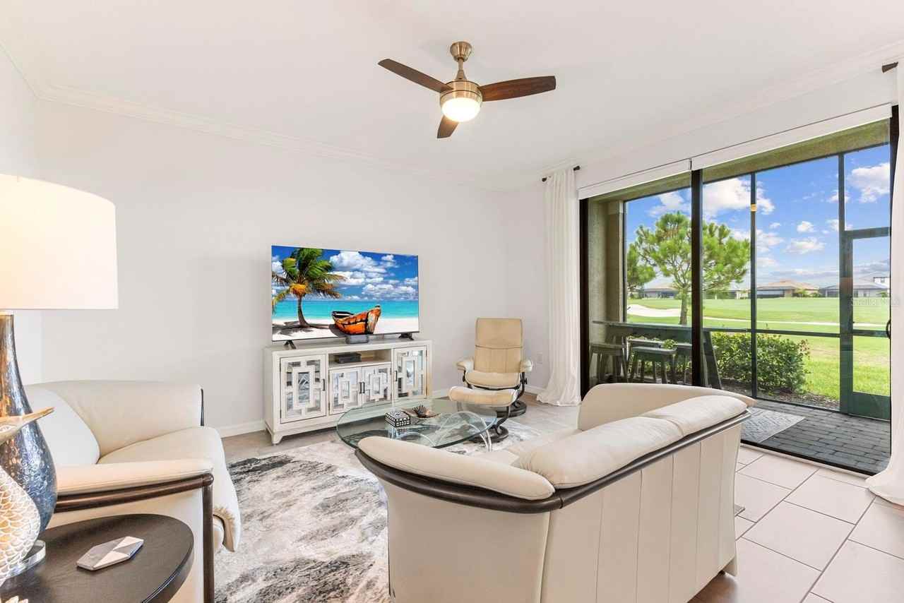 5721 Palmer Cir #103 - Photo 7 of 50