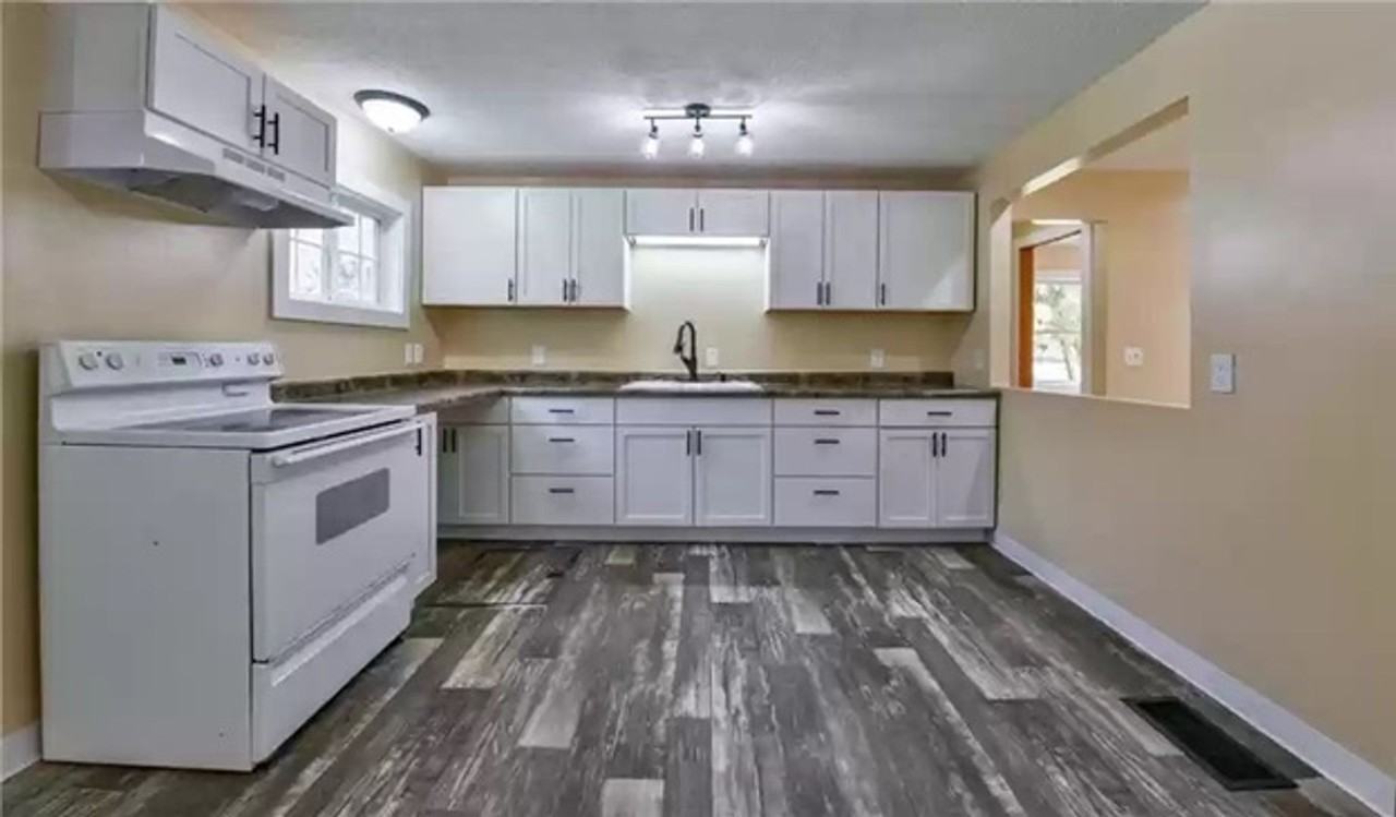 622 Erie Ave - Photo 3 of 24