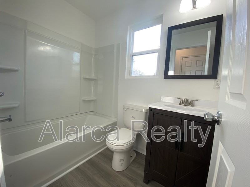 1515 Kimberly Rd - Photo 4 of 9