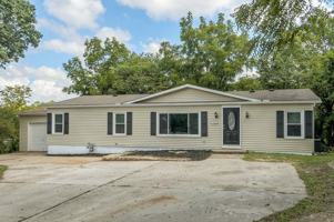 featured image of 104 N Countryside Rd