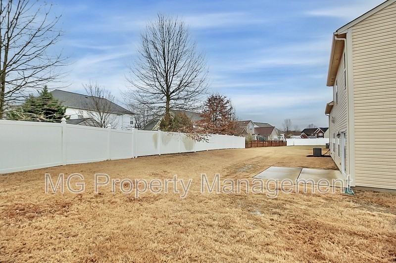 12700 Wither Steele Ct - Photo 6 of 41