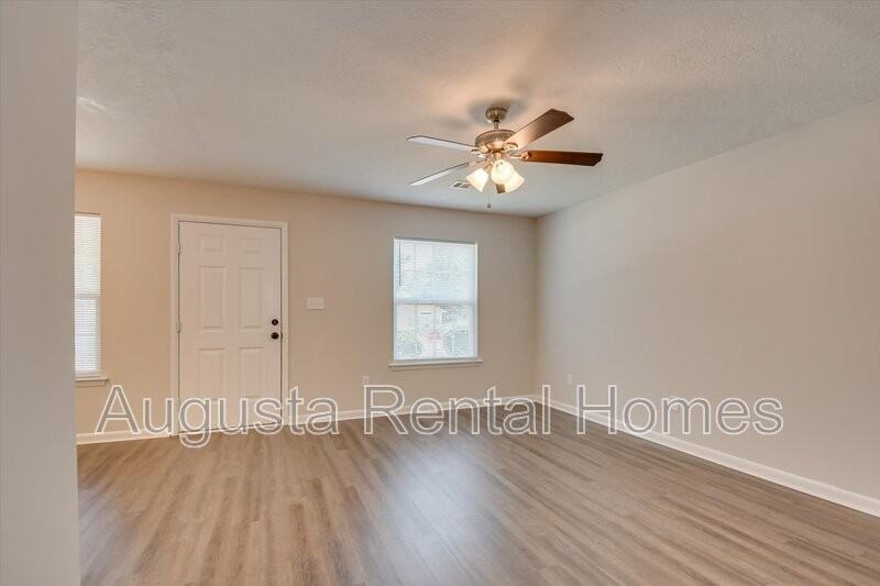 3408 Princess Ct - Photo 6 of 29