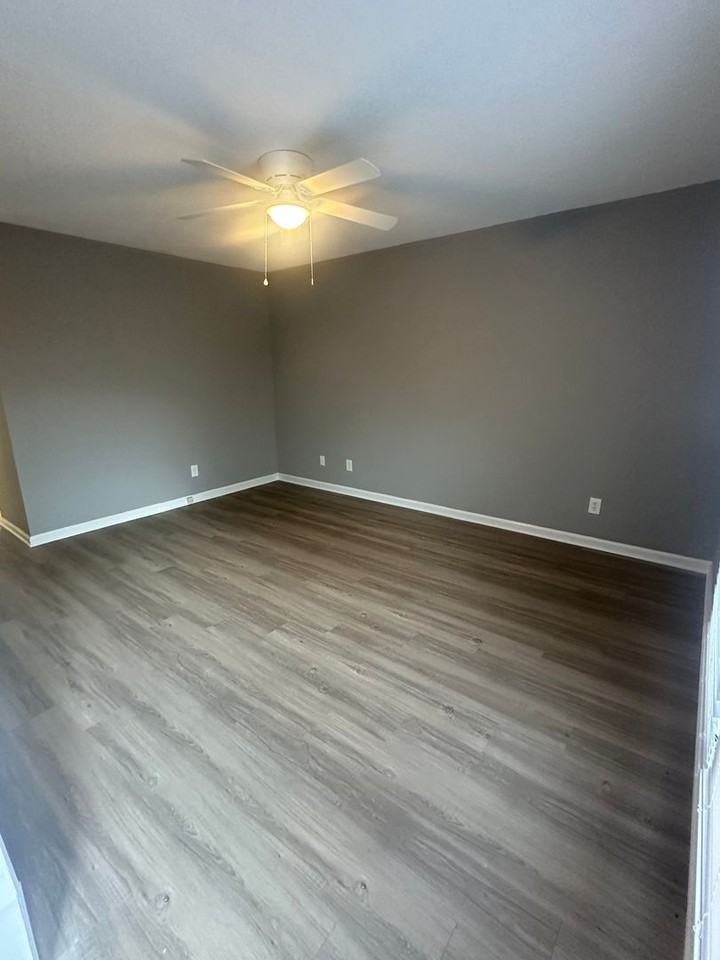 Shelton Place - Photo 3 of 7