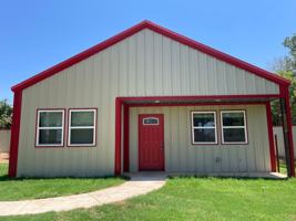 featured image of 1020 Deer Ln