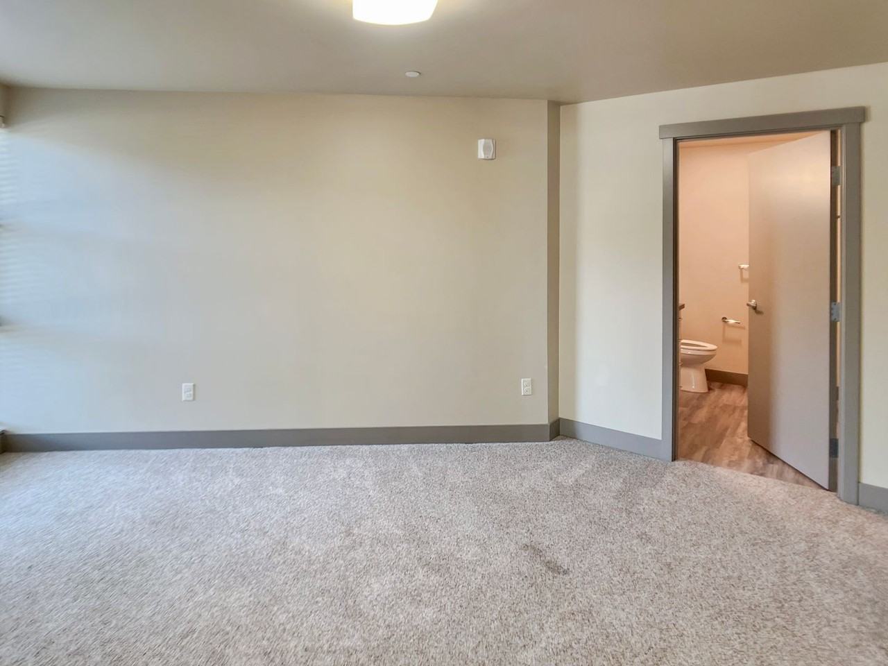 Lake Drive Lofts - Photo 5 of 36