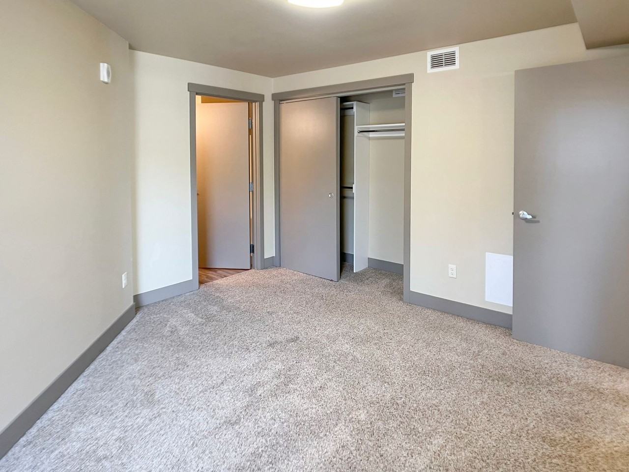 Lake Drive Lofts - Photo 6 of 36