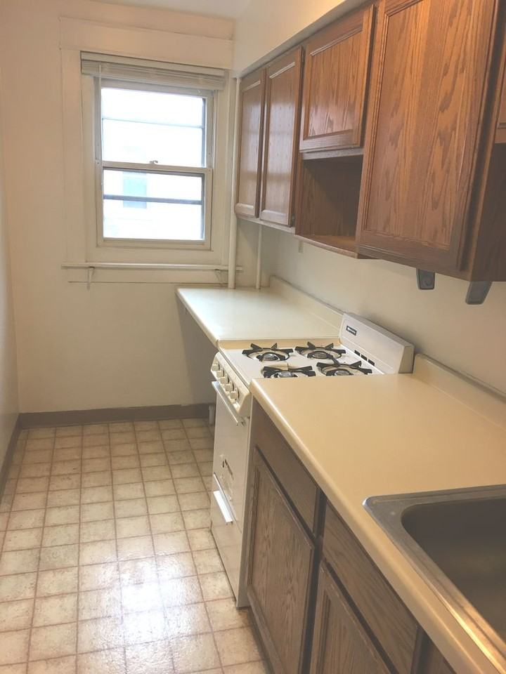 719 Knapp - Photo 7 of 34