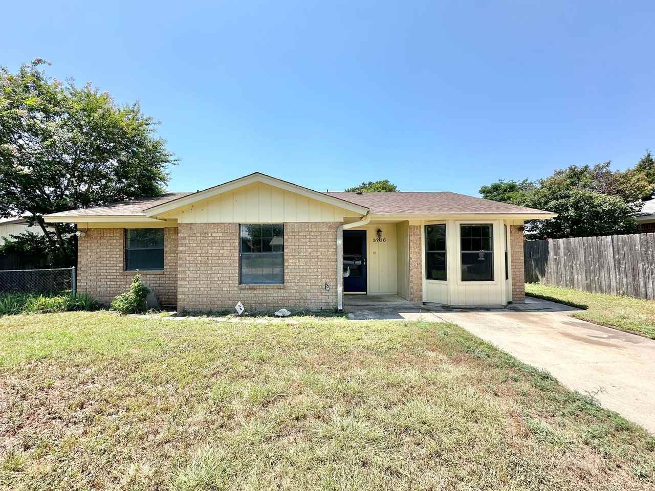 3706 Madison Dr - Photo 2 of 31