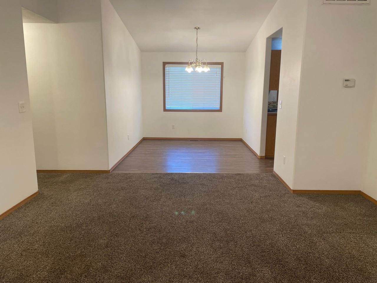 1738 W Mockingbird St - Photo 3 of 16