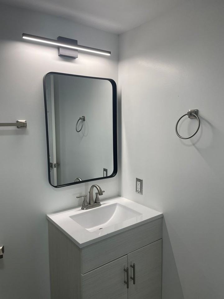 1128 S Quaker Ave - Photo 6 of 7