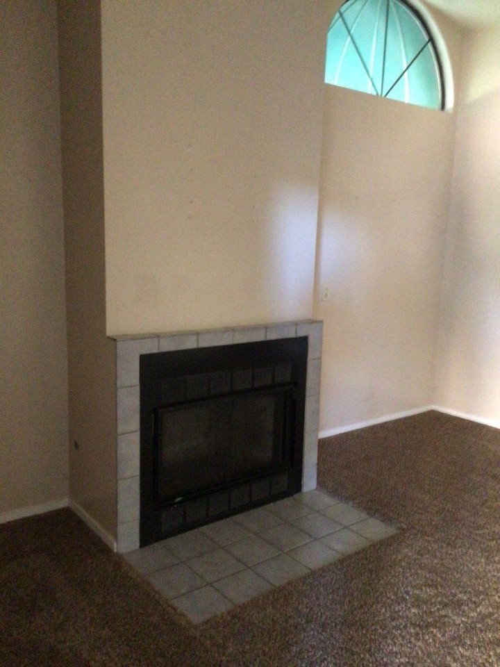 1536 E Castleview Ave - Photo 7 of 7
