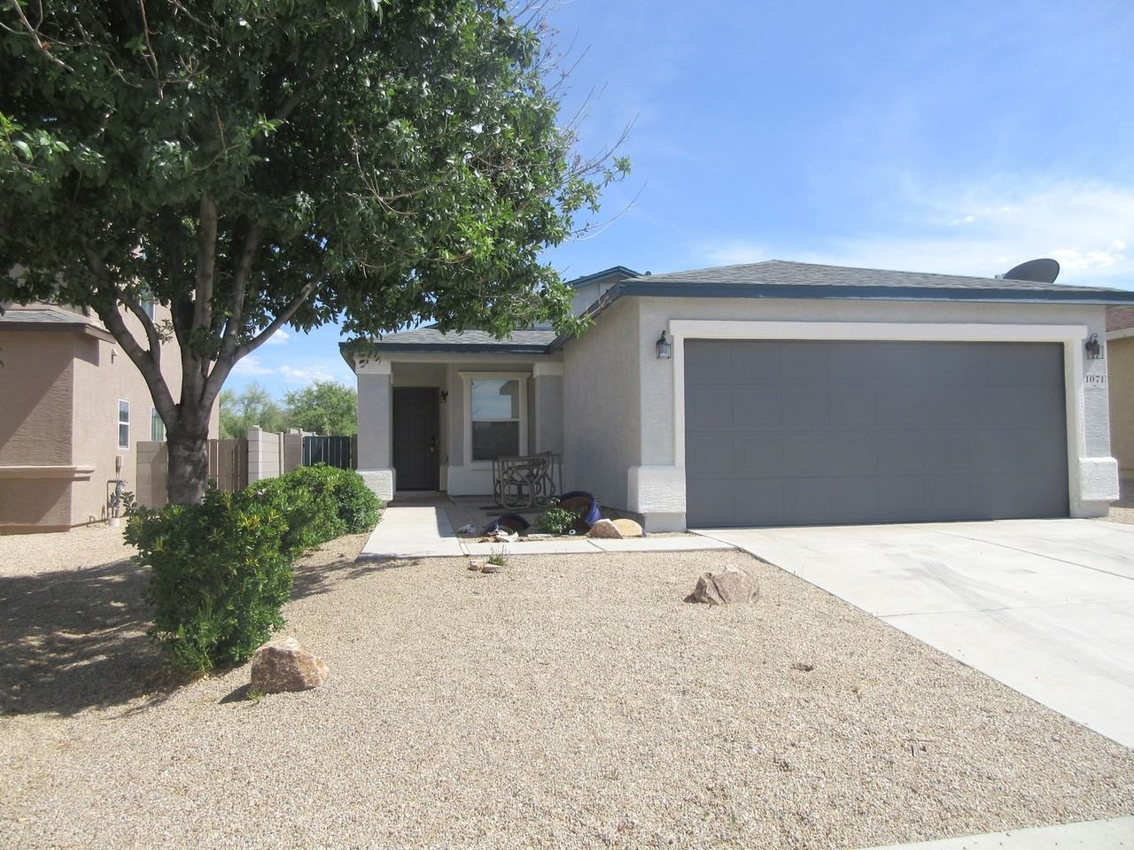 1071 W Calle Vista De Suenos - Photo 2 of 10