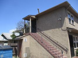 featured image of 1728 E 7th St