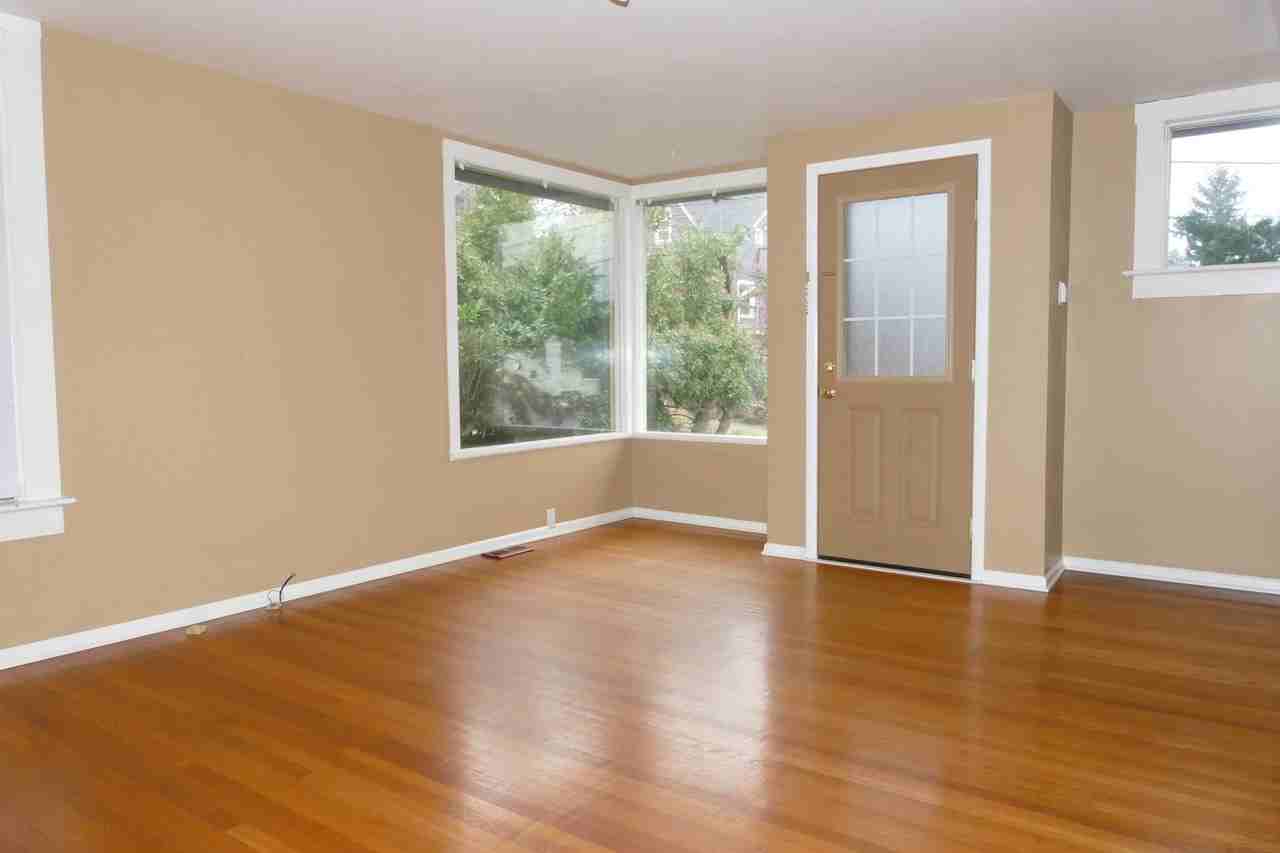 509 N 70th St - Photo 3 of 22