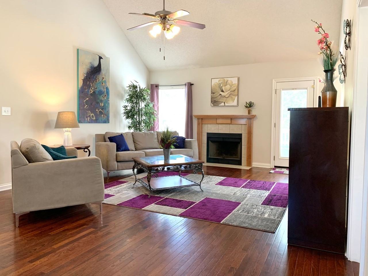 3668 Cindy Jo Dr S - Photo 2 of 37