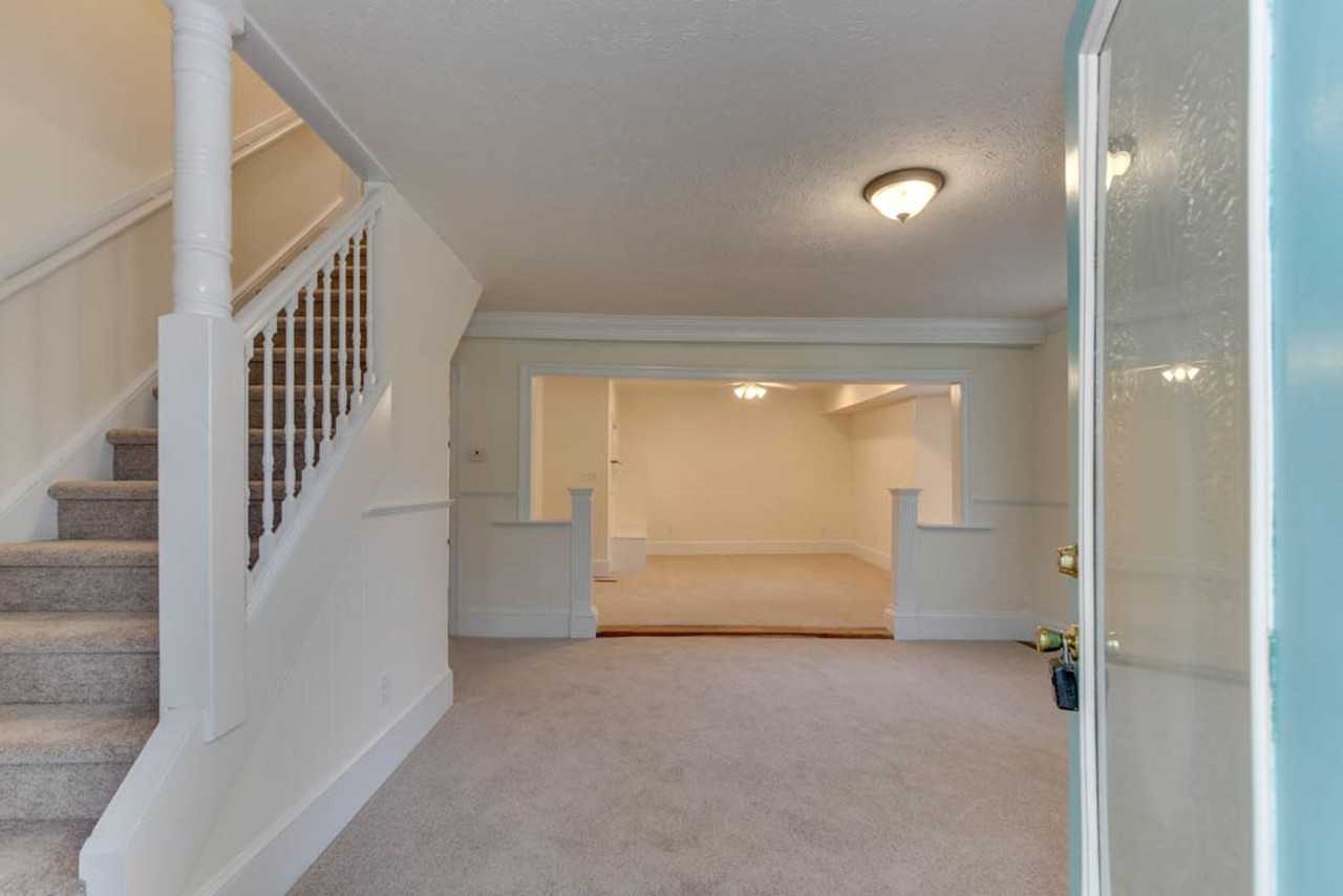 1302 Dare Rd - Photo 6 of 37