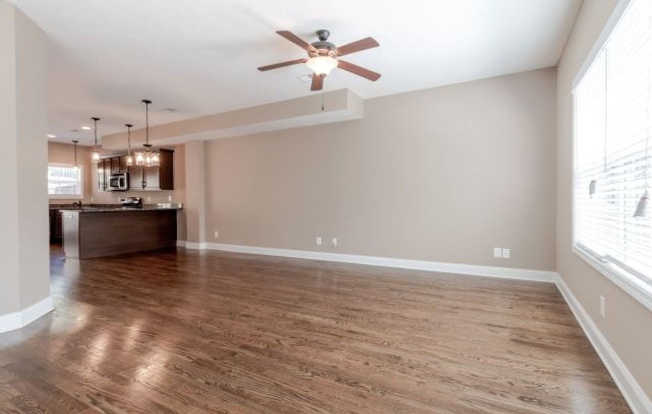 119 W Washington St - Photo 3 of 21