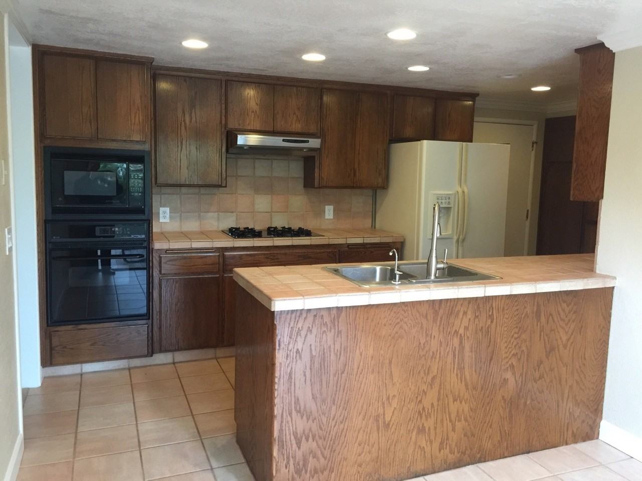 1780 Pacifica Dr - Photo 3 of 11