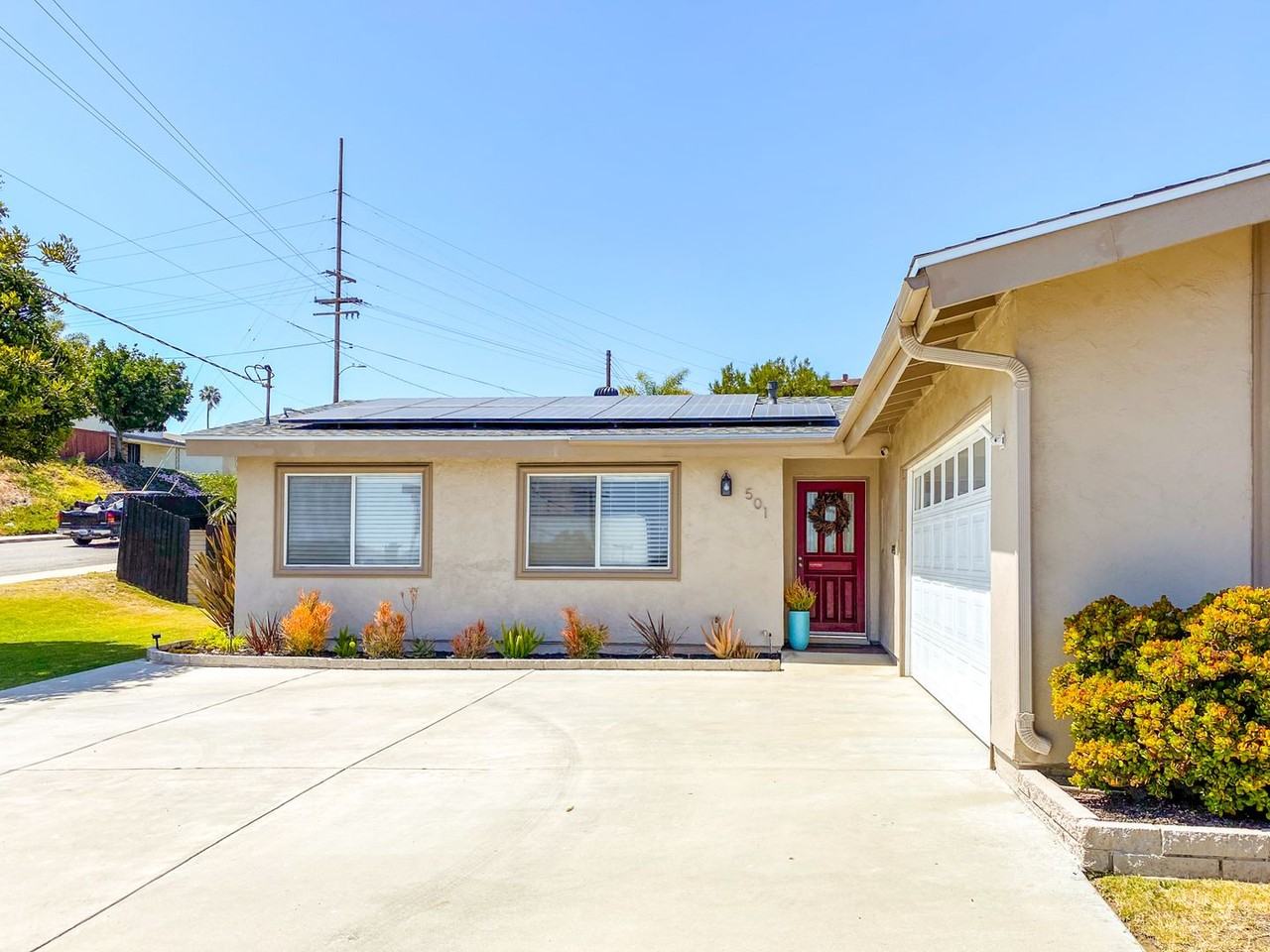 501 Rivera St - Photo 2 of 23