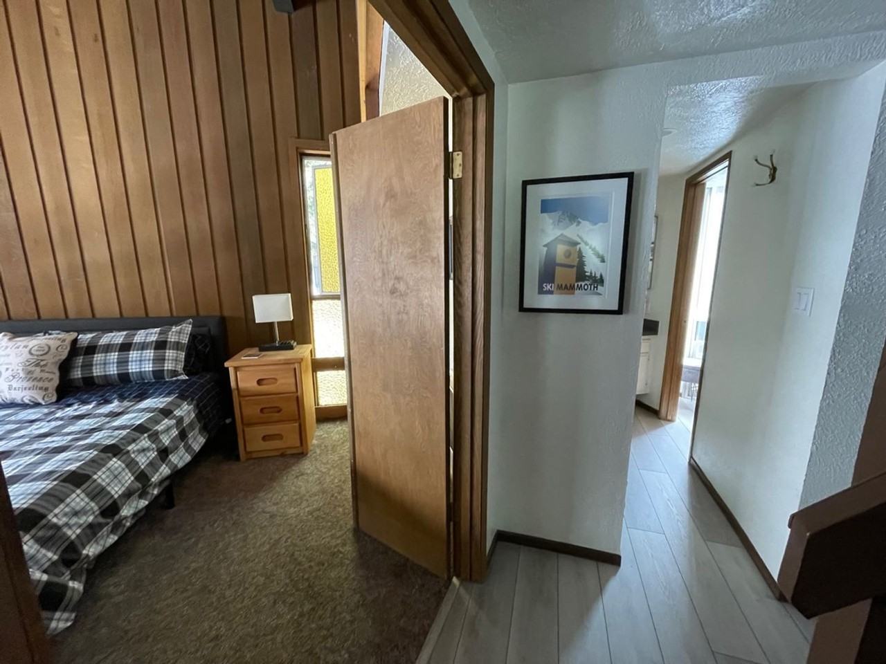 286 Old Mammoth Rd - Photo 6 of 23