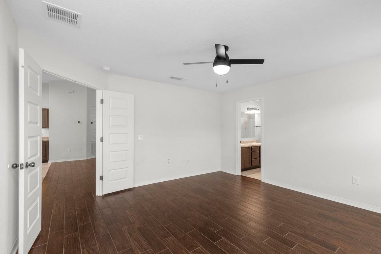 8478 Island Dr - Photo 7 of 24