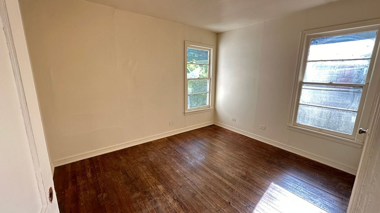 3717 Grammont St - Photo 7 of 9