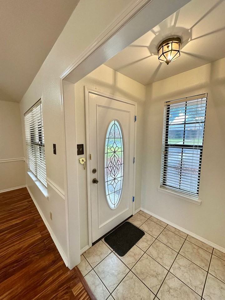 3546 Cedar Ridge Ln - Photo 7 of 31