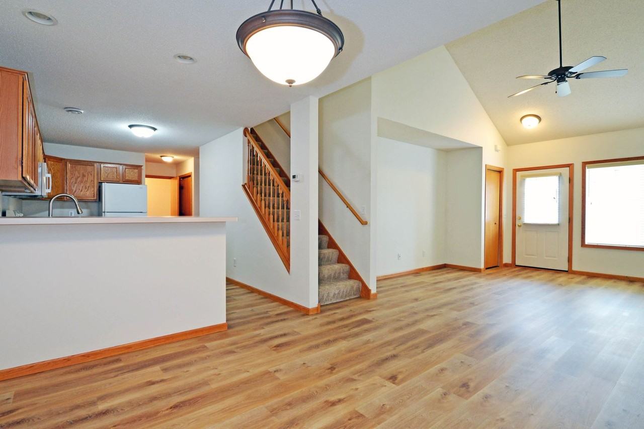17081 Eagleview Way - Photo 4 of 19