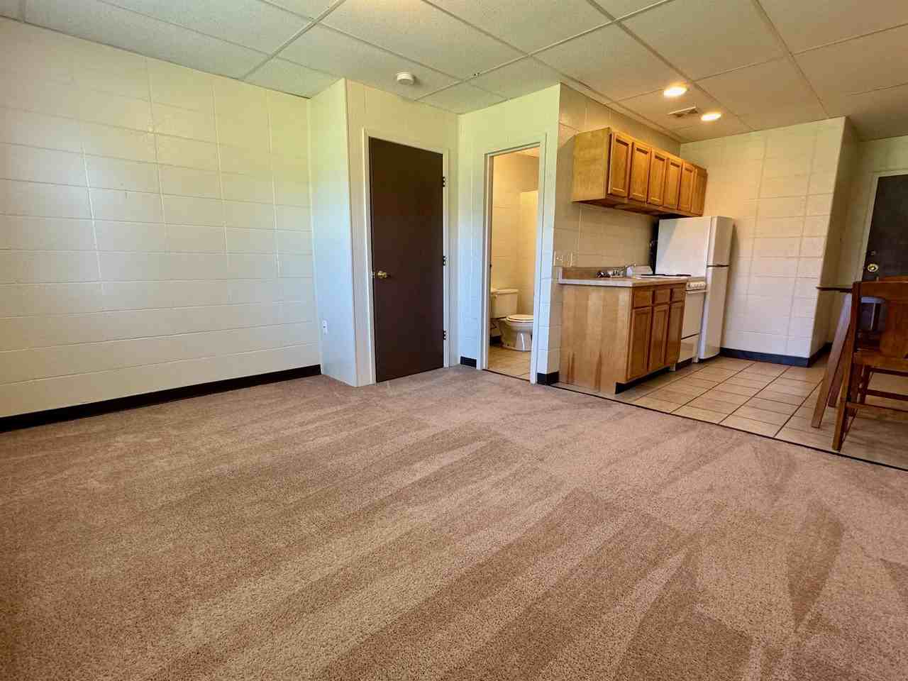 Lincoln South - Photo 2 of 7