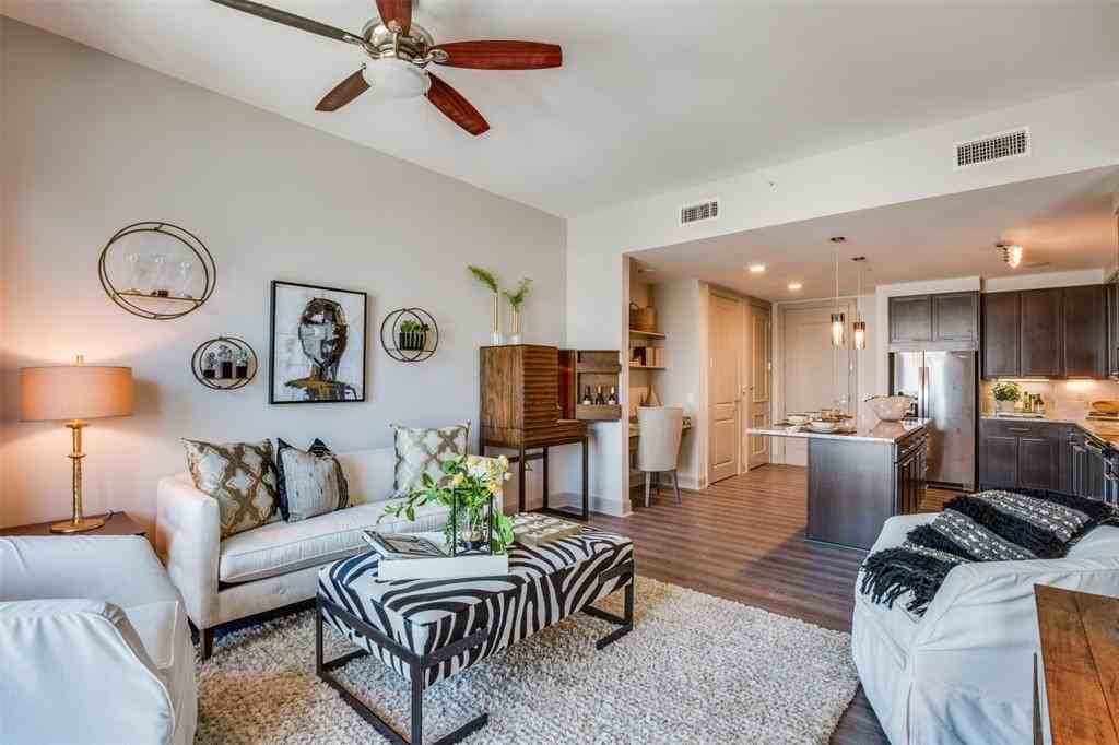 9789 Katy Freeway #1809 - Photo 5 of 13