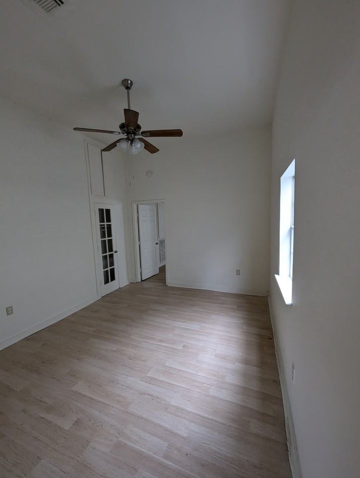 2914 Baudin St #NA - Photo 3 of 14