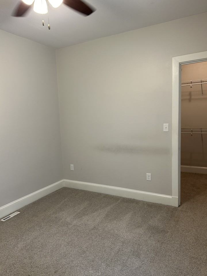 1030 W Locust St #NA - Photo 2 of 12