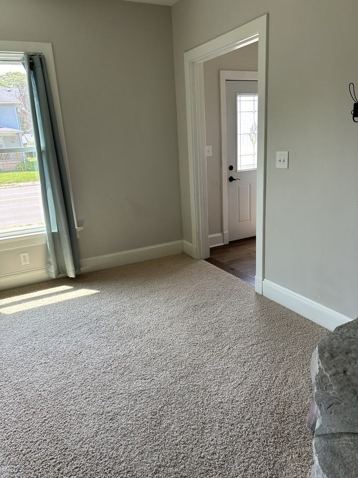 1030 W Locust St #NA - Photo 3 of 12