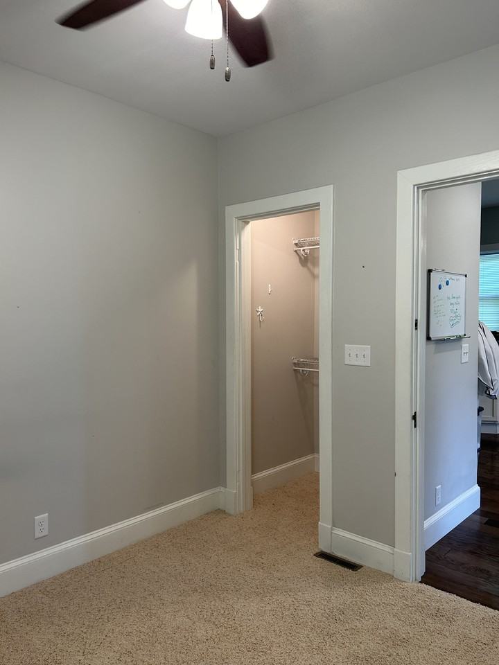 1030 W Locust St #NA - Photo 4 of 12