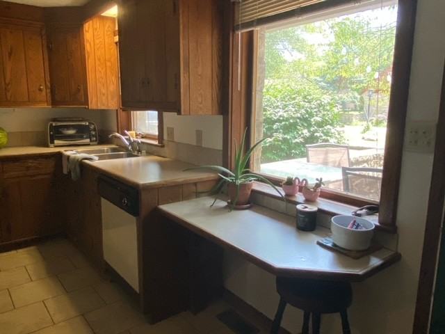 1905 Mound St #NA - Photo 3 of 24