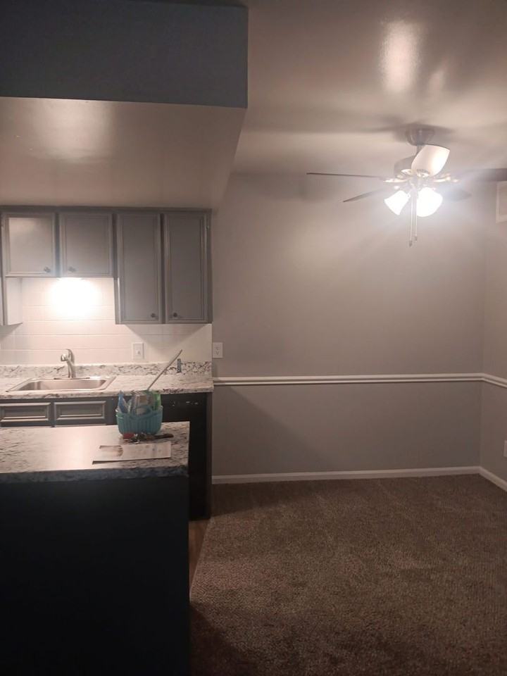 Stratford East Apartments - Photo 5 of 50