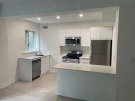 110 St. Clair Avenue W - Photo 1 of 1