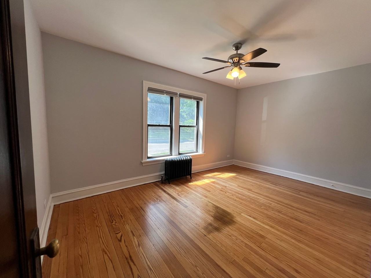 2121 Ridge Ave - Photo 6 of 19