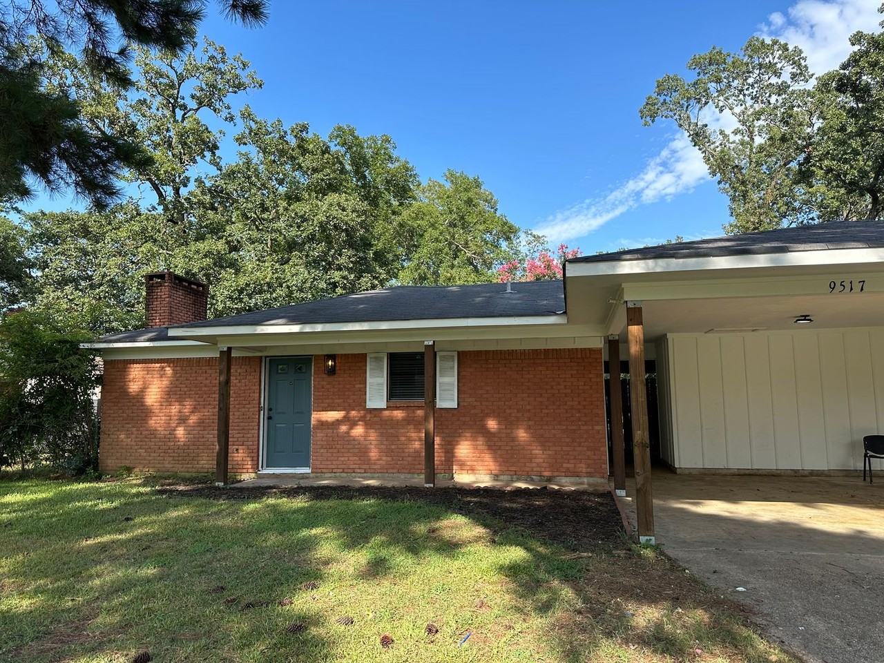 9517 Oleander Cir - Photo 2 of 27