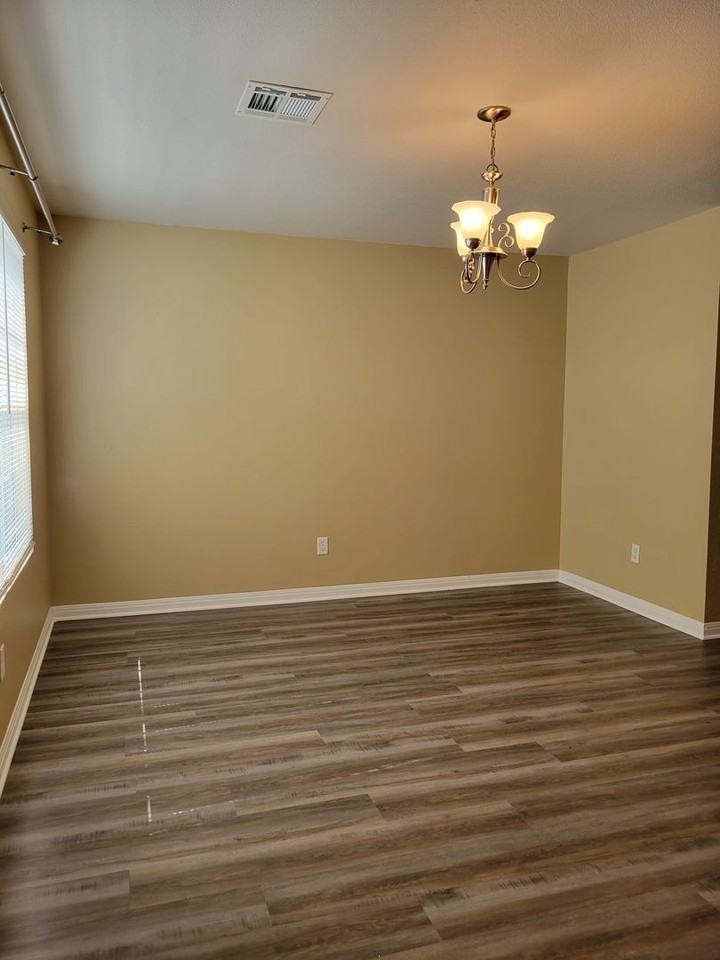 2611 Echo Dr - Photo 6 of 29