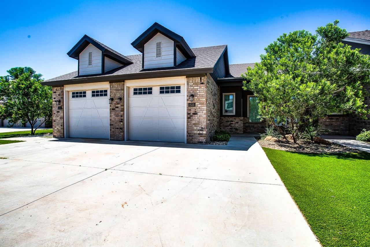 2535 138th St - Photo 2 of 16