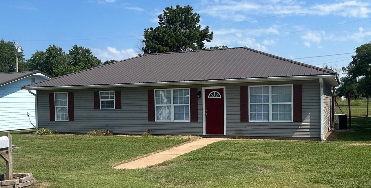 605 W Johnson St - Photo 2 of 24