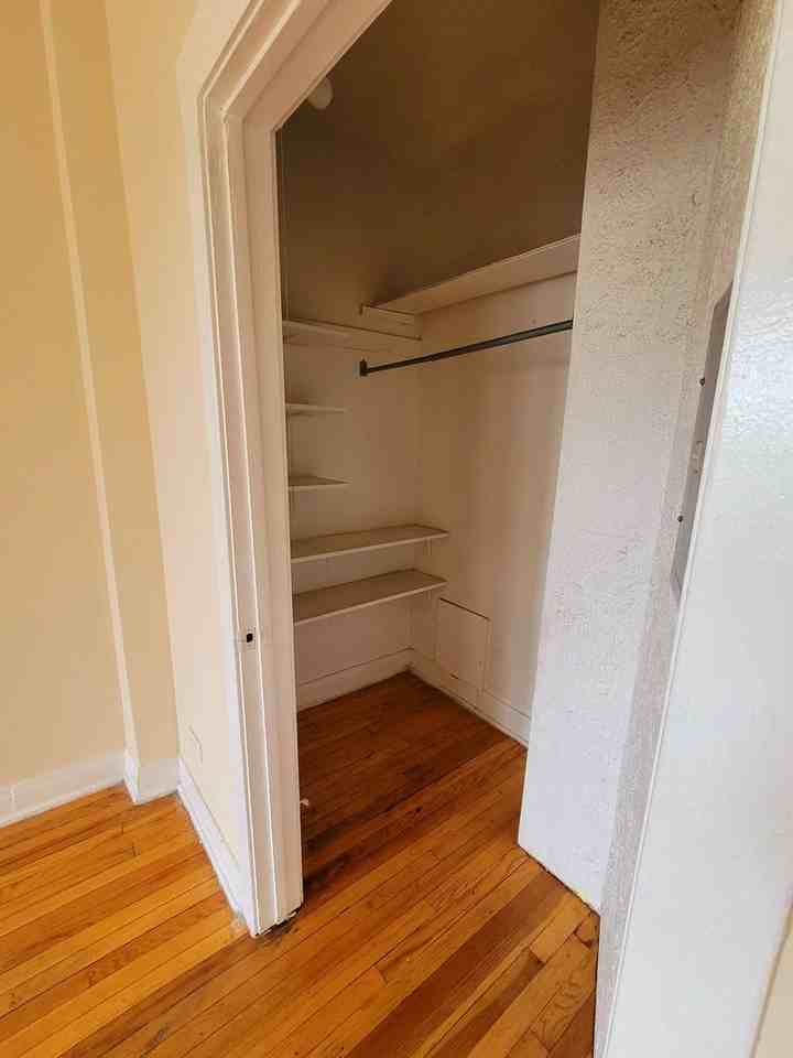 2200Mars - Photo 4 of 29