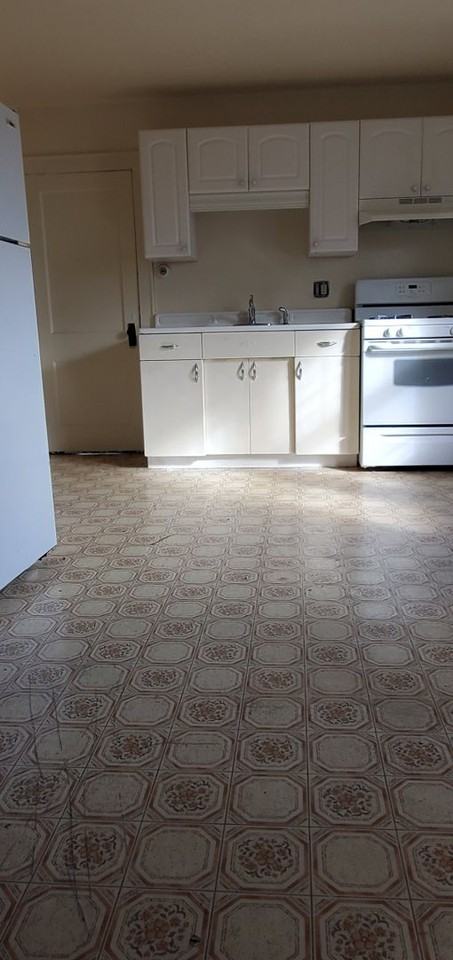 Quincy Duplex - Photo 3 of 9