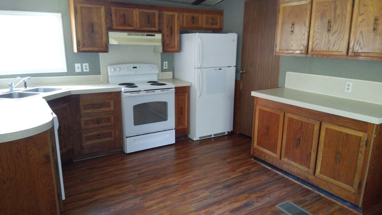 209 Gillman Hall Ln - Photo 3 of 7