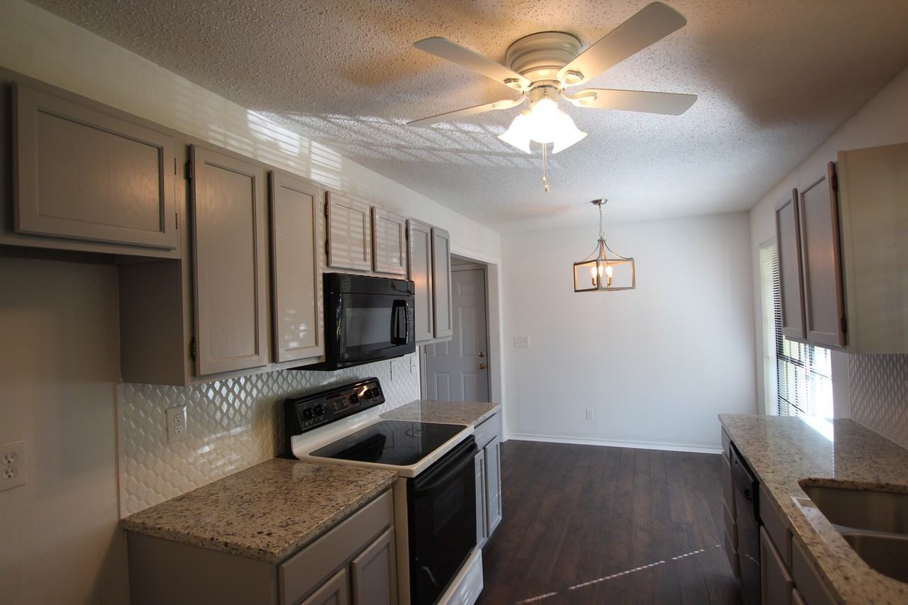 1107 Jan St - Photo 5 of 24